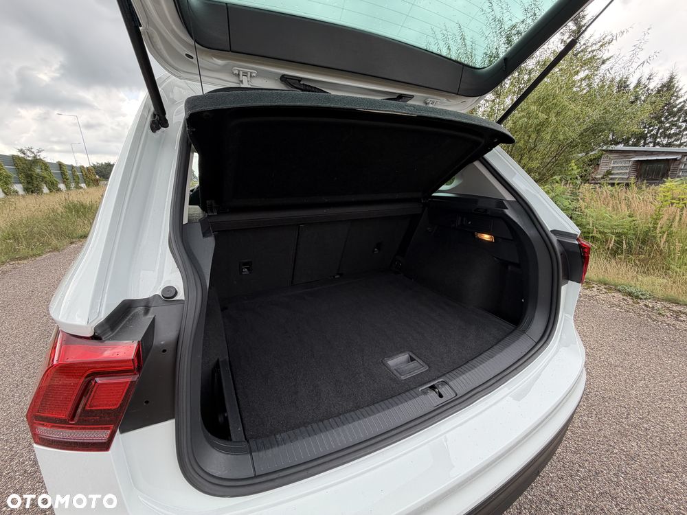 Volkswagen Tiguan - 37