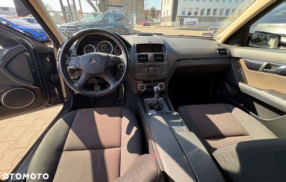Mercedes-Benz Klasa C 200 Kompressor Classic - 11