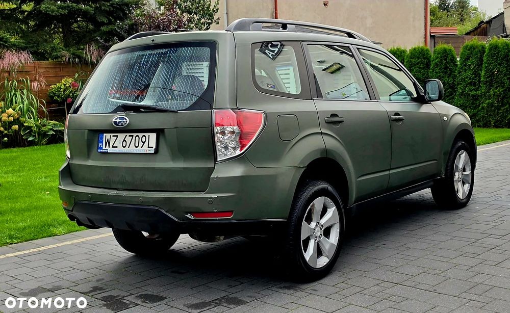 Subaru Forester 2.0D Exclusive - 3