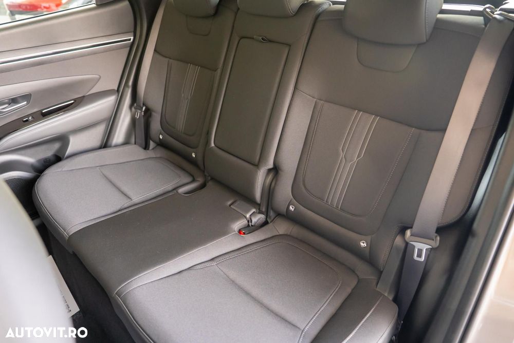 Hyundai Tucson 1.6 T-GDi HEV 2WD Advantage - 22