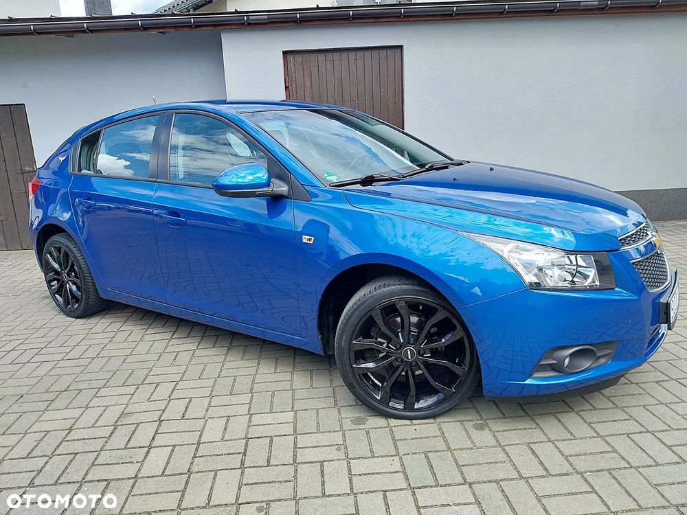 Chevrolet Cruze 1.8 LTZ - 25