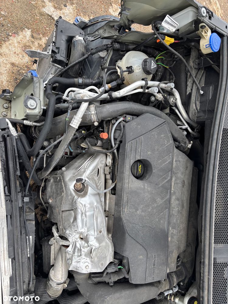 Peugeot 3008 1.6 PureTech Hybrid PHEV Allure S&S EAT8 - 9