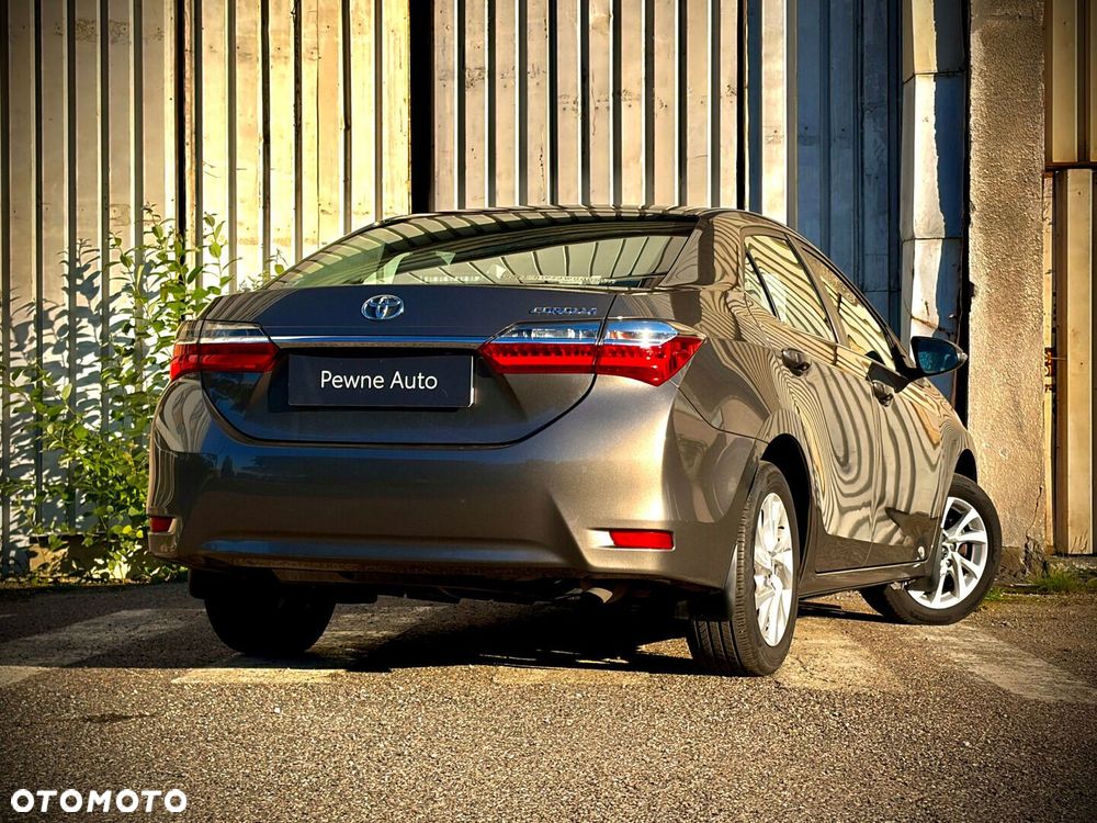 Toyota Corolla - 10