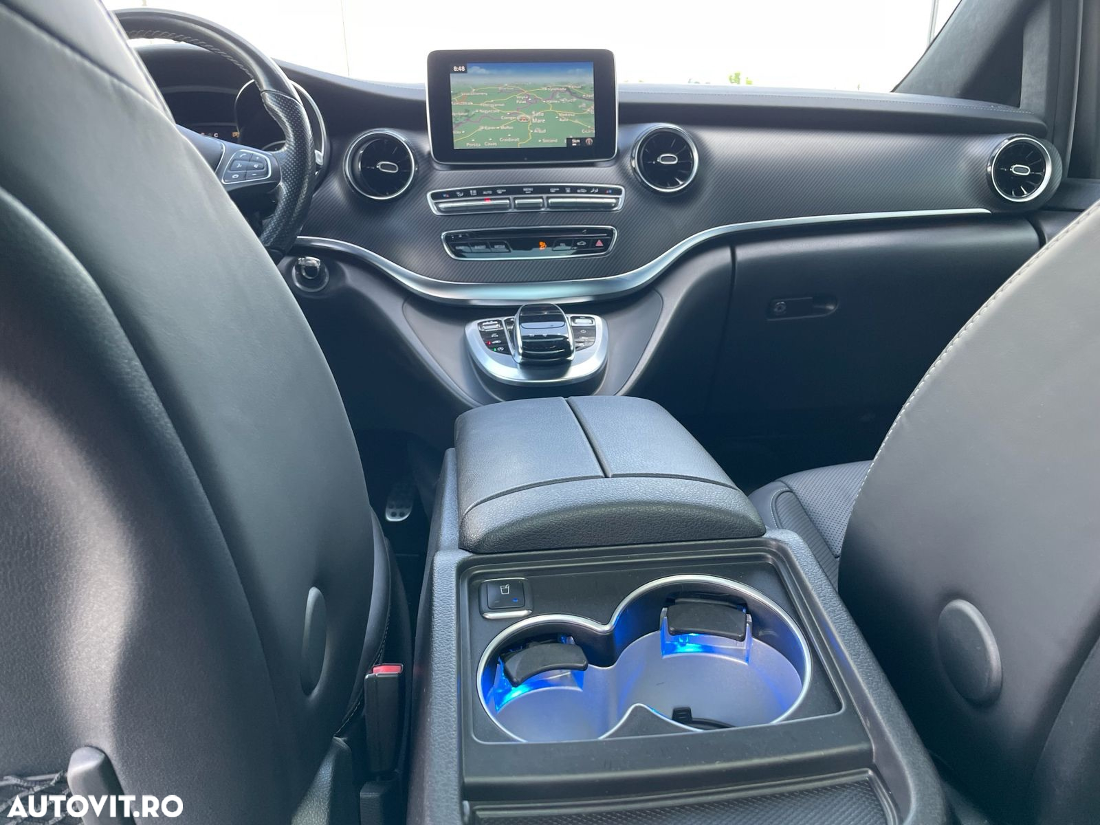Mercedes-Benz V 300 d lang 4Matic 9G-TRONIC Exclusive - 8