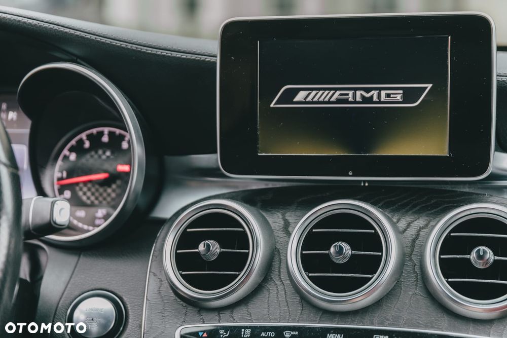 Mercedes-Benz Klasa C 450 AMG 4Matic 7G-TRONIC - 16