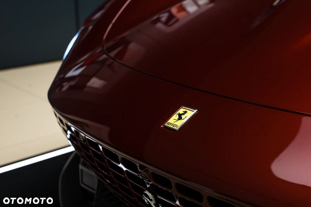 Ferrari Roma Spider - 15