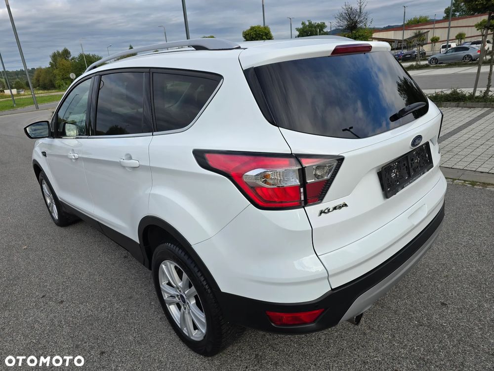 Ford Kuga 1.5 EcoBoost 2x4 Titanium - 29
