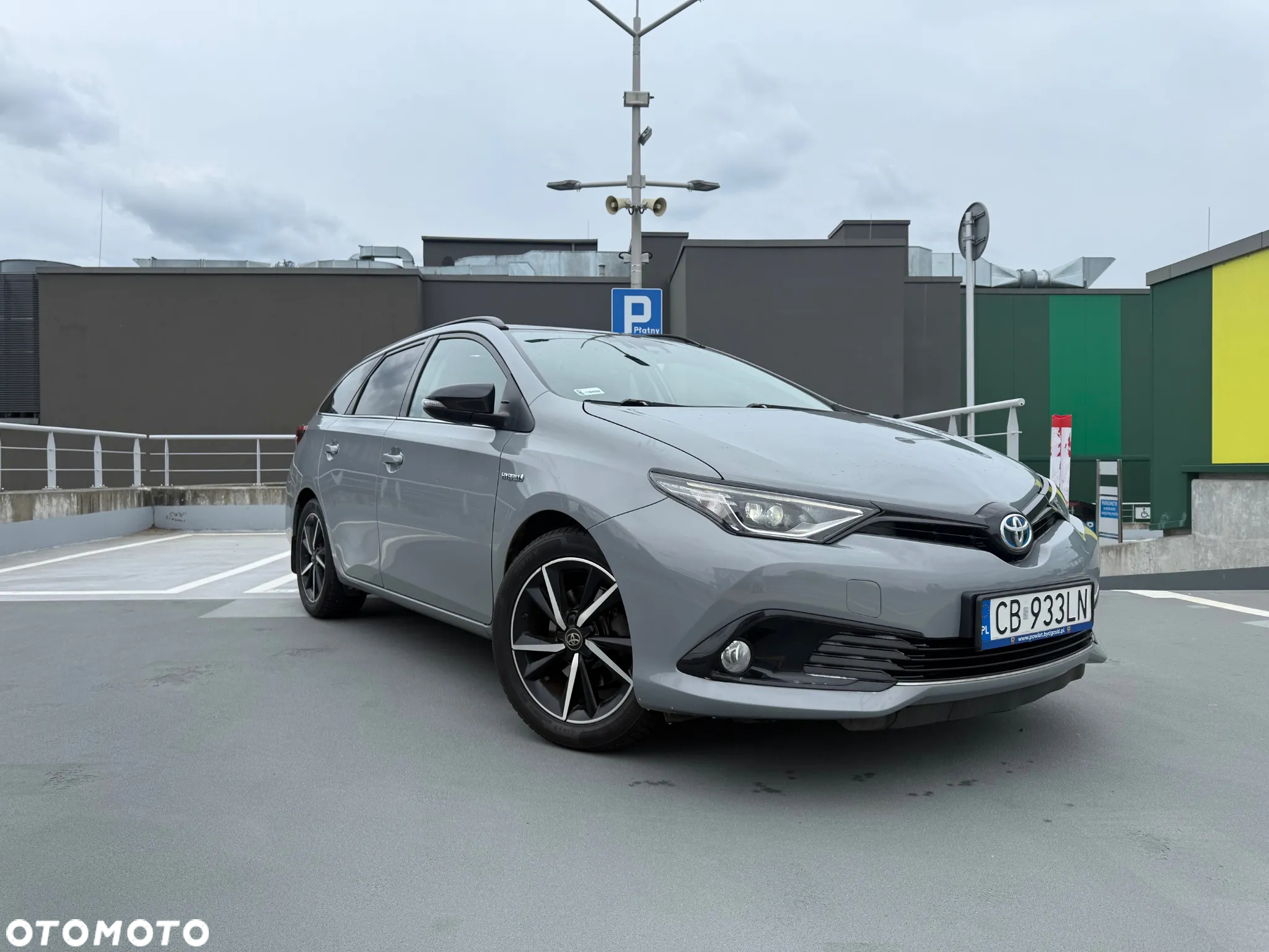 Toyota Auris 1.8 VVT-i Hybrid Automatik Edition-S - 2
