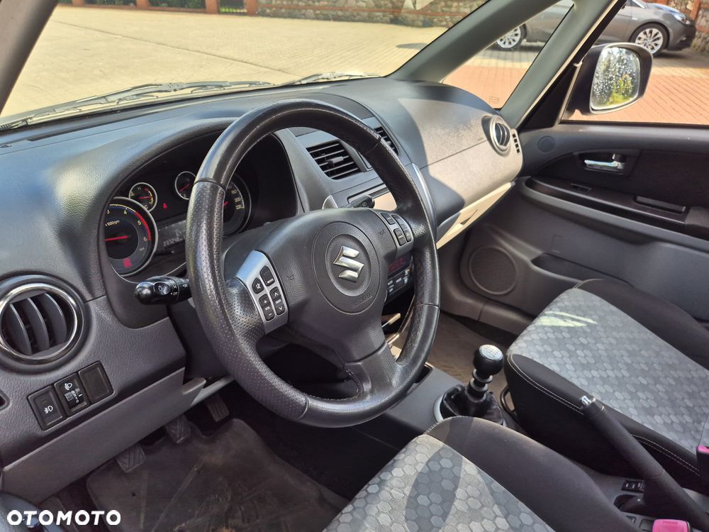 Suzuki SX4 - 27