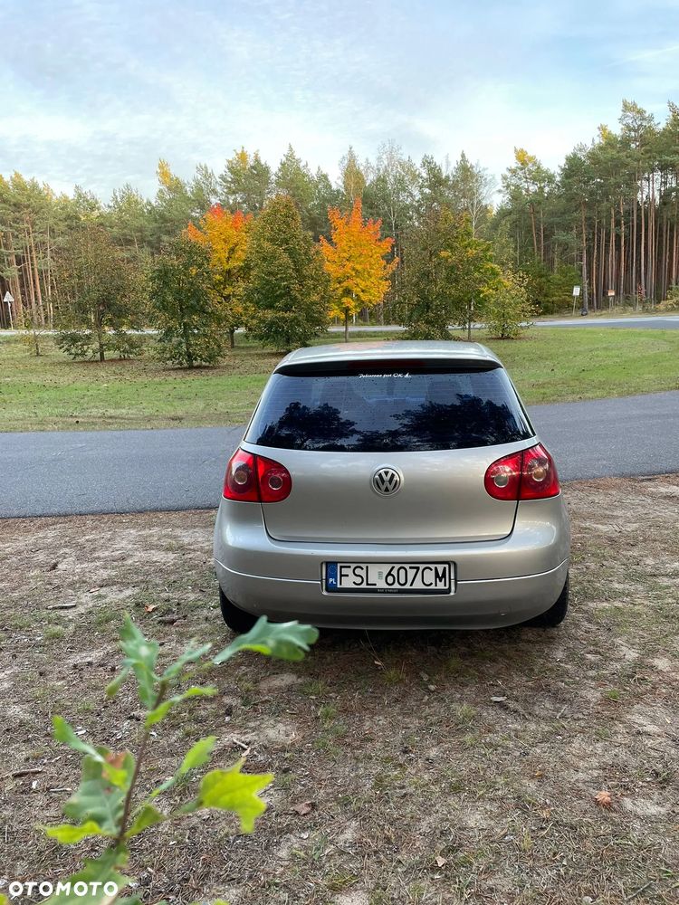 Volkswagen Golf V 1.9 TDI Trendline - 5