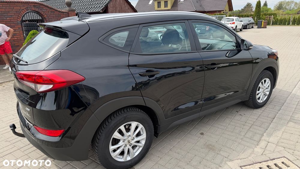 Hyundai Tucson 1.7 CRDI BlueDrive Style 2WD - 6