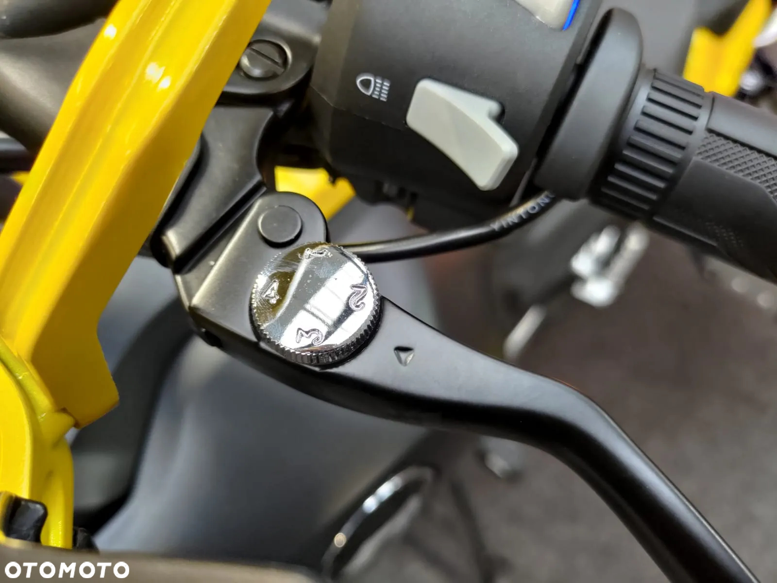 QJMOTOR SVT 650X - 39