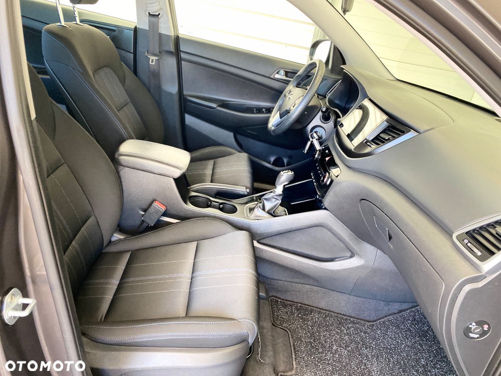 Hyundai Tucson blue 1.6 GDi 2WD Navi - 13