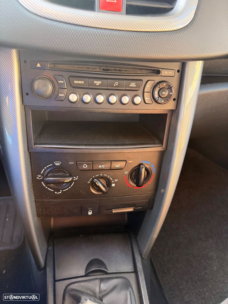Peugeot 207 1.4 HDi Sport - 10