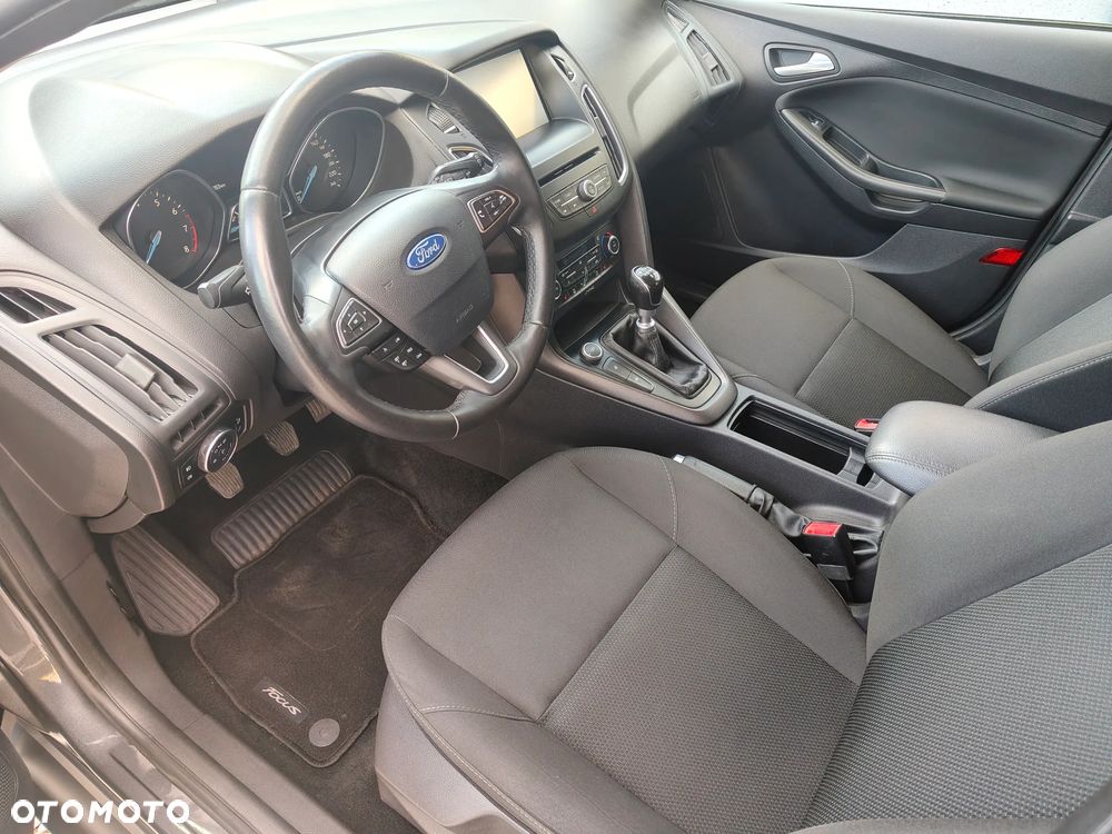 Ford Focus - 18