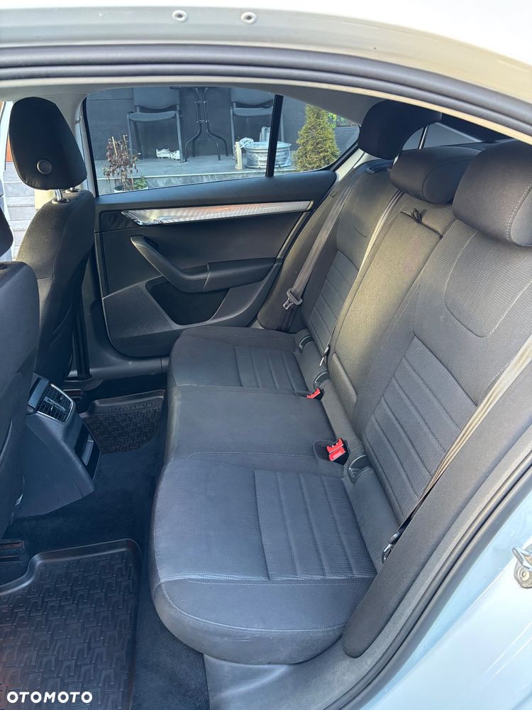 Skoda Octavia 1.4 TSI DSG Drive - 28