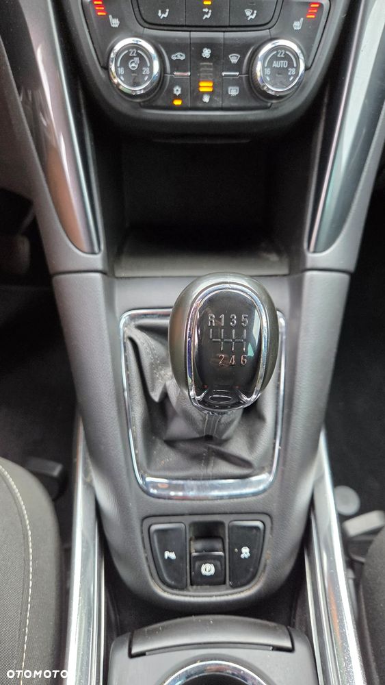 Opel Zafira 1.4 Turbo (ecoFLEX) Start/Stop Innovation - 23