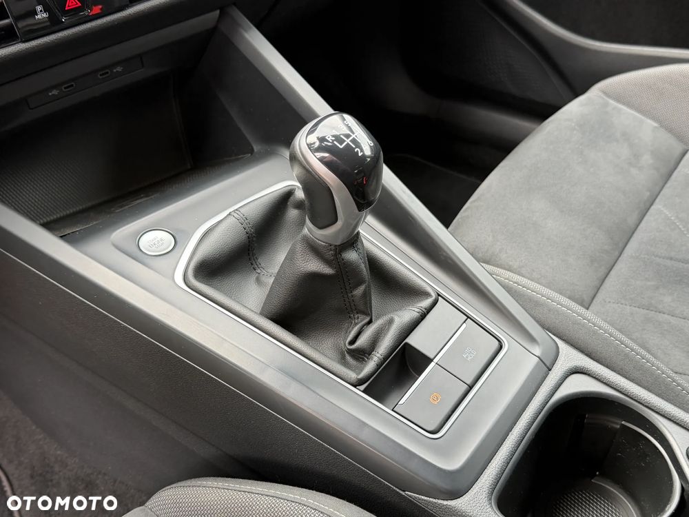 Volkswagen Golf 1.5 TSI OPF Life - 22