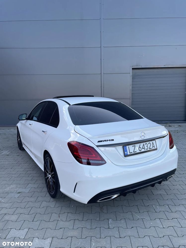 Mercedes-Benz Klasa C 300 9G-TRONIC AMG Line - 7