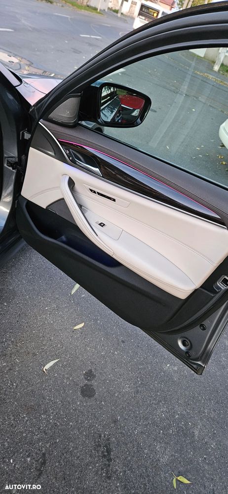 BMW Seria 5 540i xDrive Aut. - 7