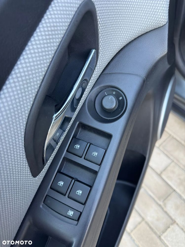 Chevrolet Cruze 1.6 LT+ - 11