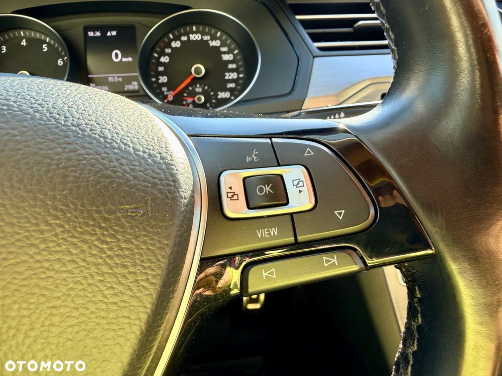 Volkswagen Passat 1.5 TSI EVO Trendline - 18