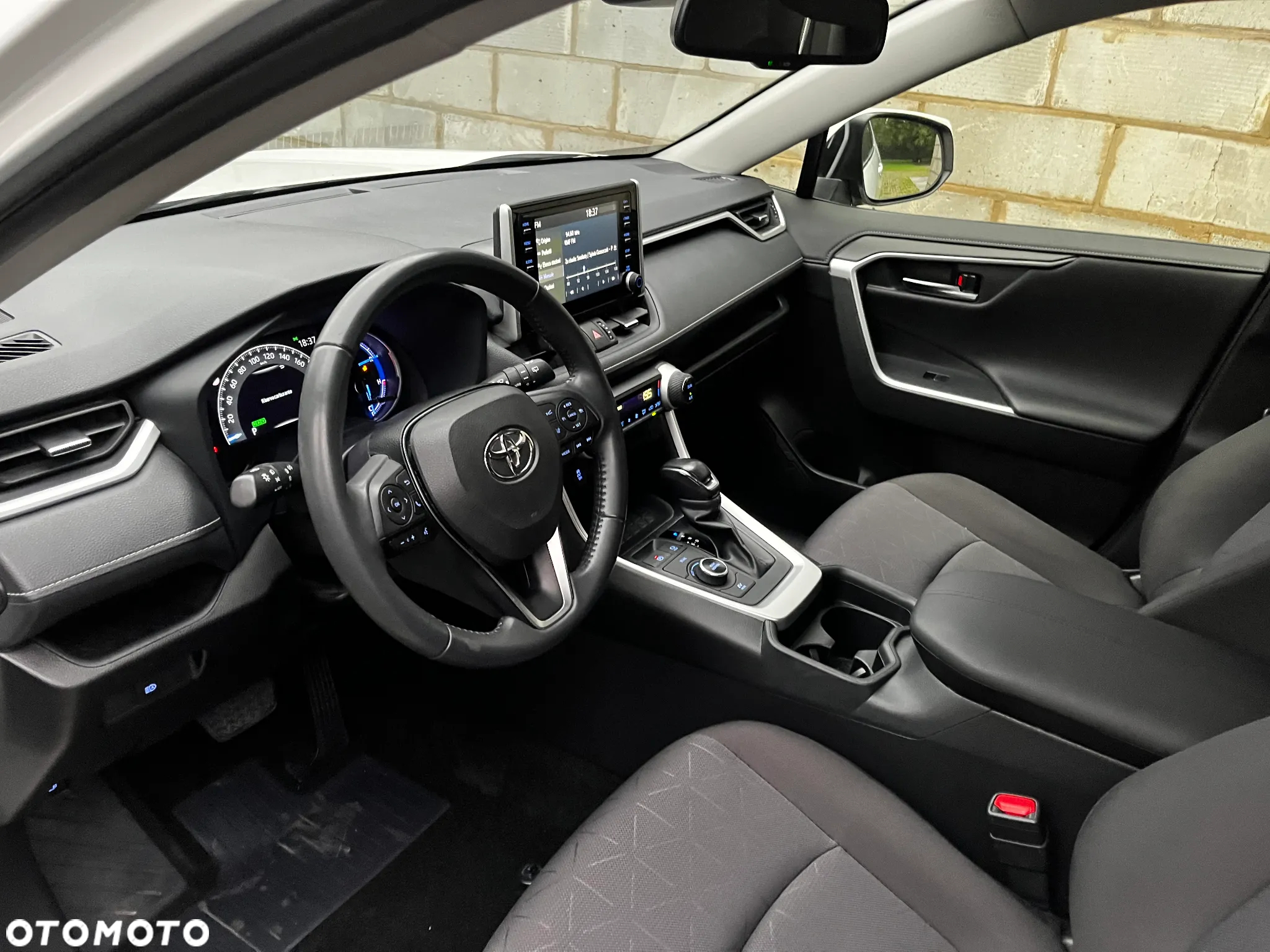 Toyota RAV4 - 18