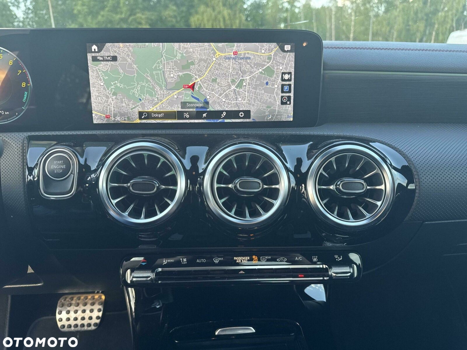 Mercedes-Benz CLA - 13