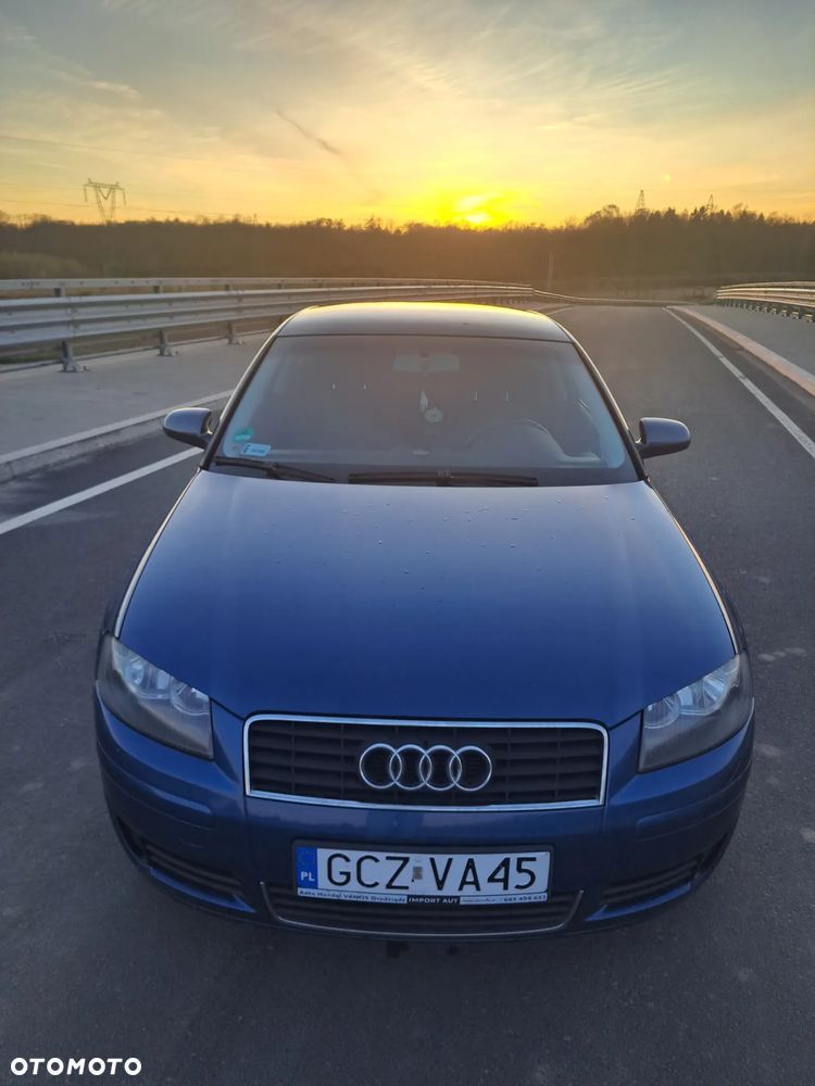 Audi A3 3-drzwiowe 1.6 Attraction - 4