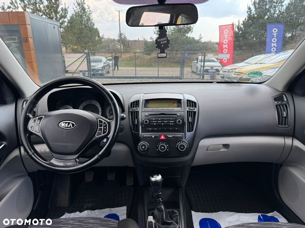 Kia Ceed 1.4 Comfort + - 11