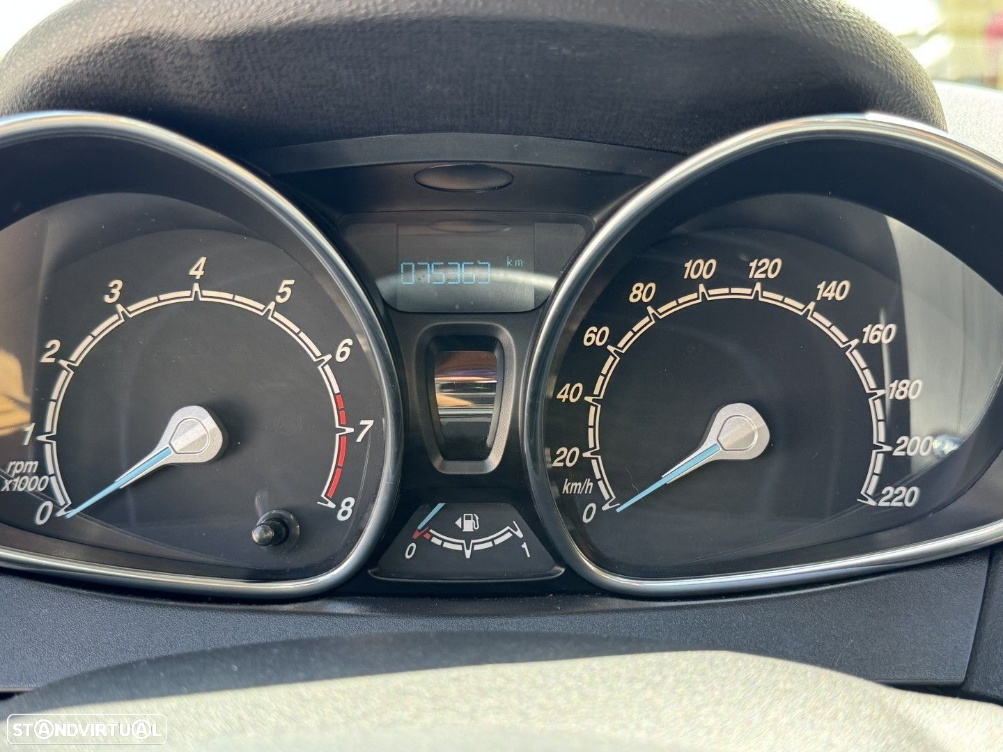 Ford Fiesta 1.0 T EcoBoost Titanium - 13