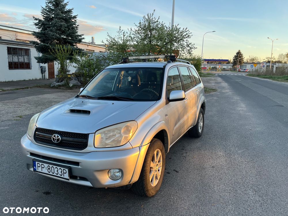 Toyota RAV4 2.0 D-4D 4x4 - 1