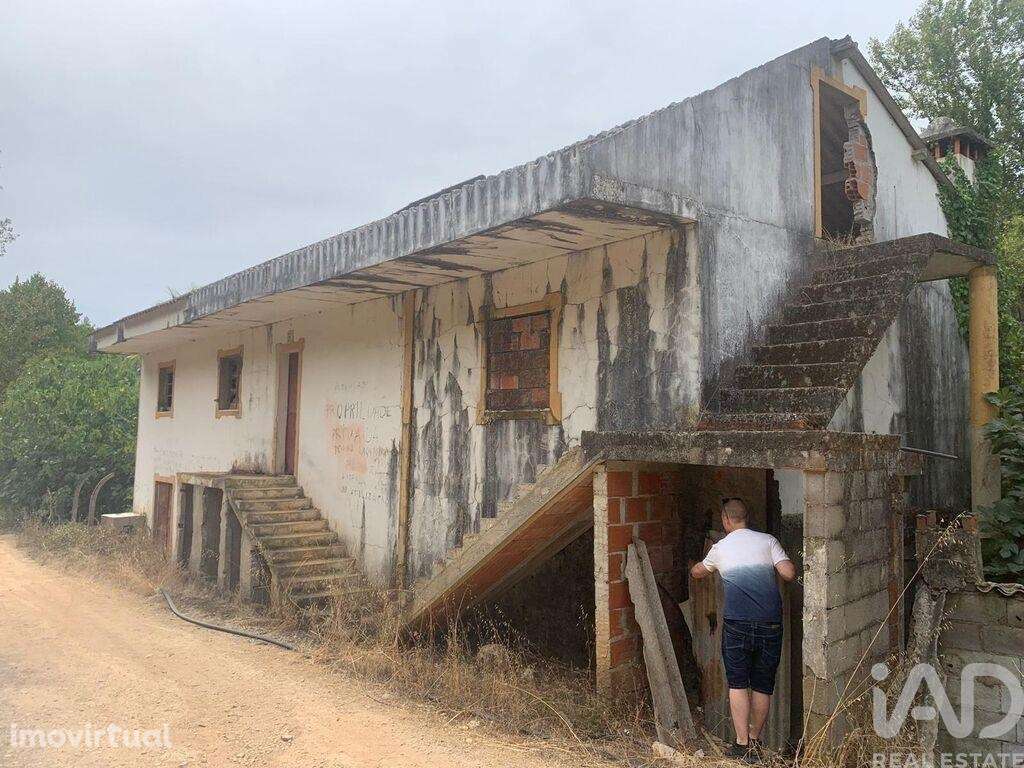 Casa de Campo T3 em Casais e Alviobeira de 192 m2 - Grande imagem: 2/40