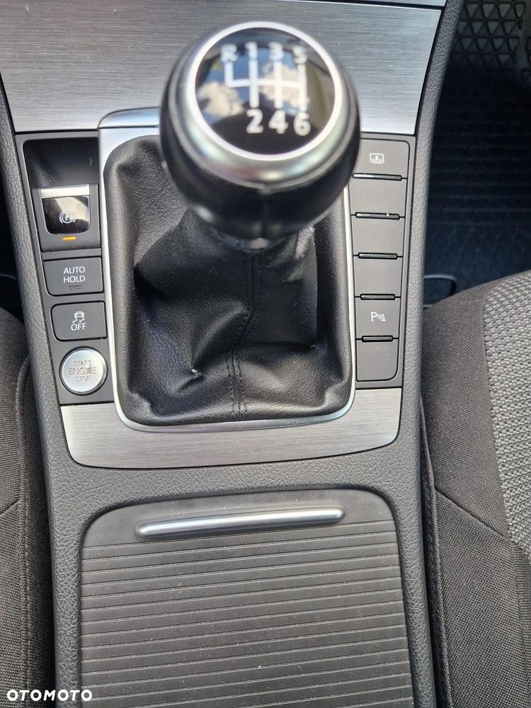 Volkswagen Passat 1.4 TSI Comfortline - 12