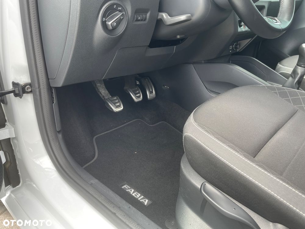 Skoda Fabia 1.0 TSI Ambition - 14