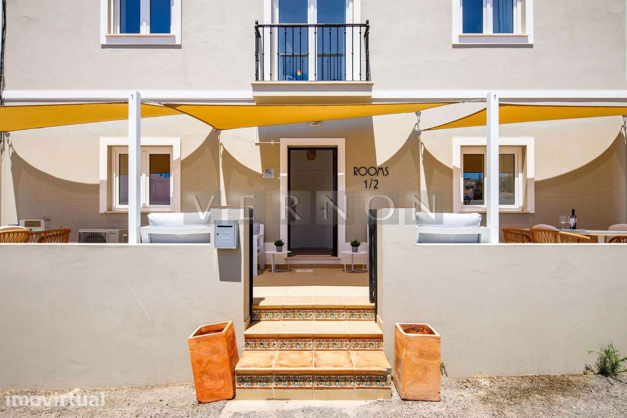 Algarve, Carvoeiro, moradia com 4 estudios independentes, localizada n - Grande imagem: 3/26