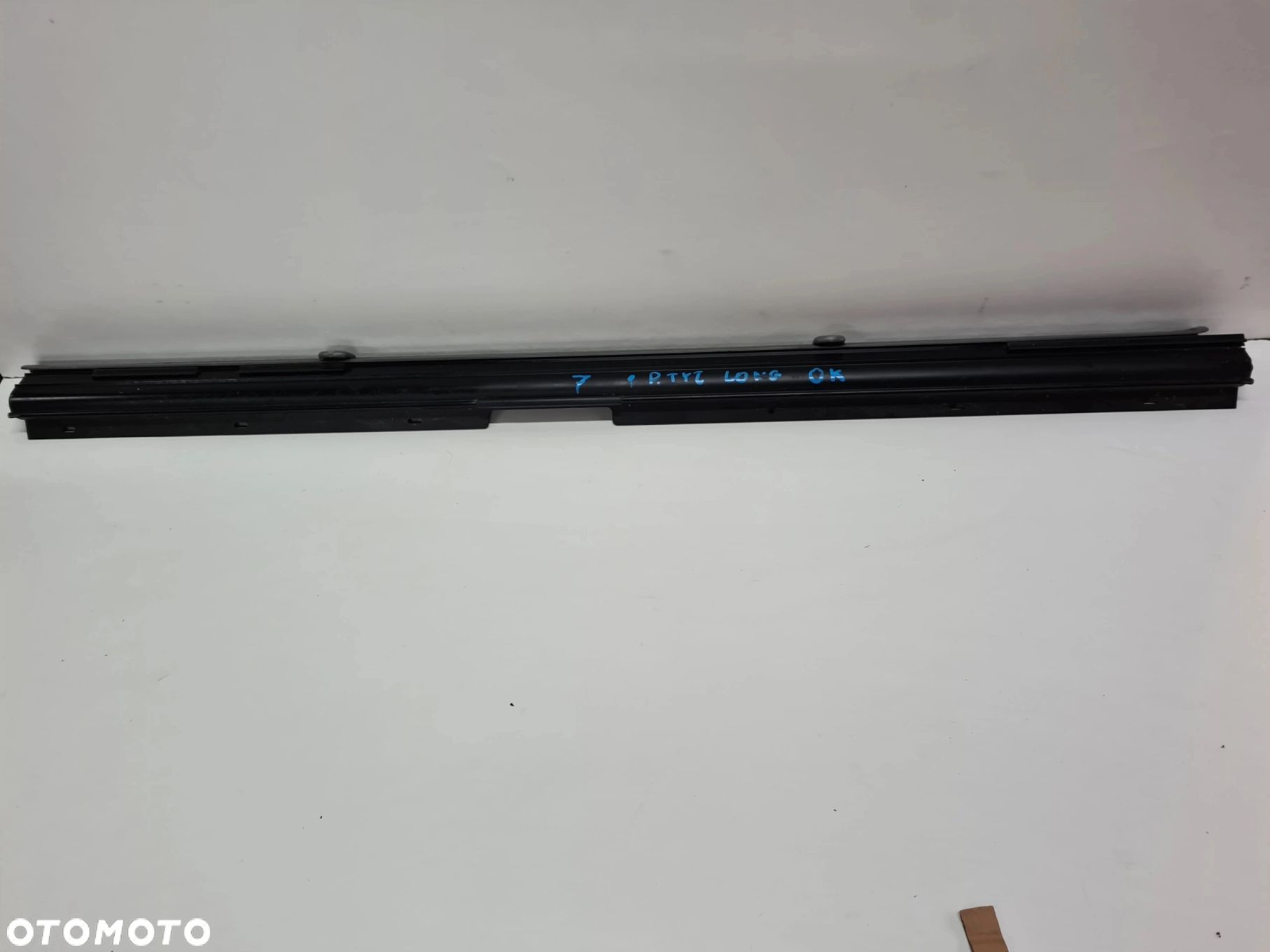 VW T5 LONG roleta szyby tapicerki boczka PRAWY TYŁ ANTRACYT 7H3861329 - 1