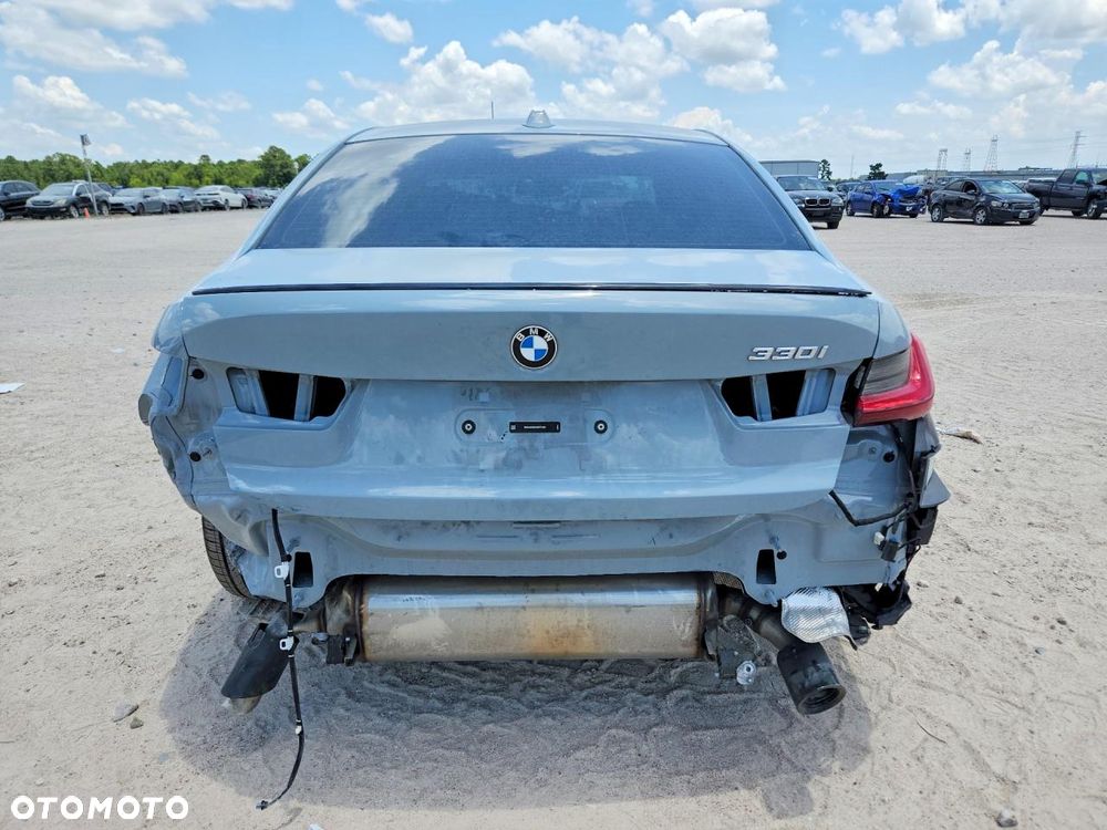 BMW Seria 3 330i Edition Luxury Line Purity - 7