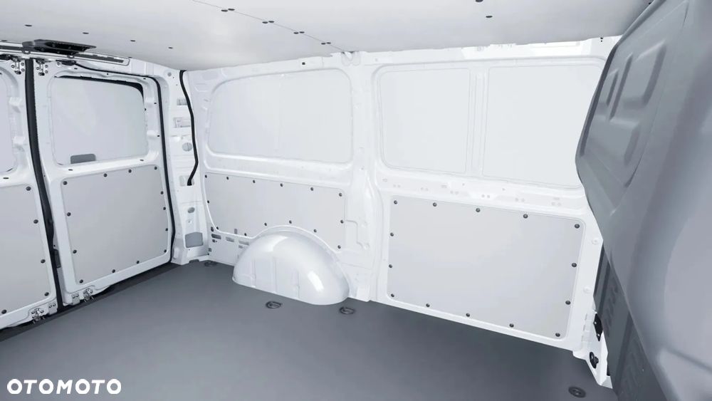 Mercedes-Benz eVito 112 Furgon Długi - 9