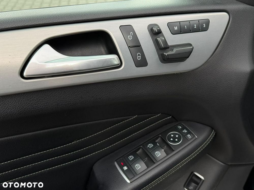Mercedes-Benz ML - 8