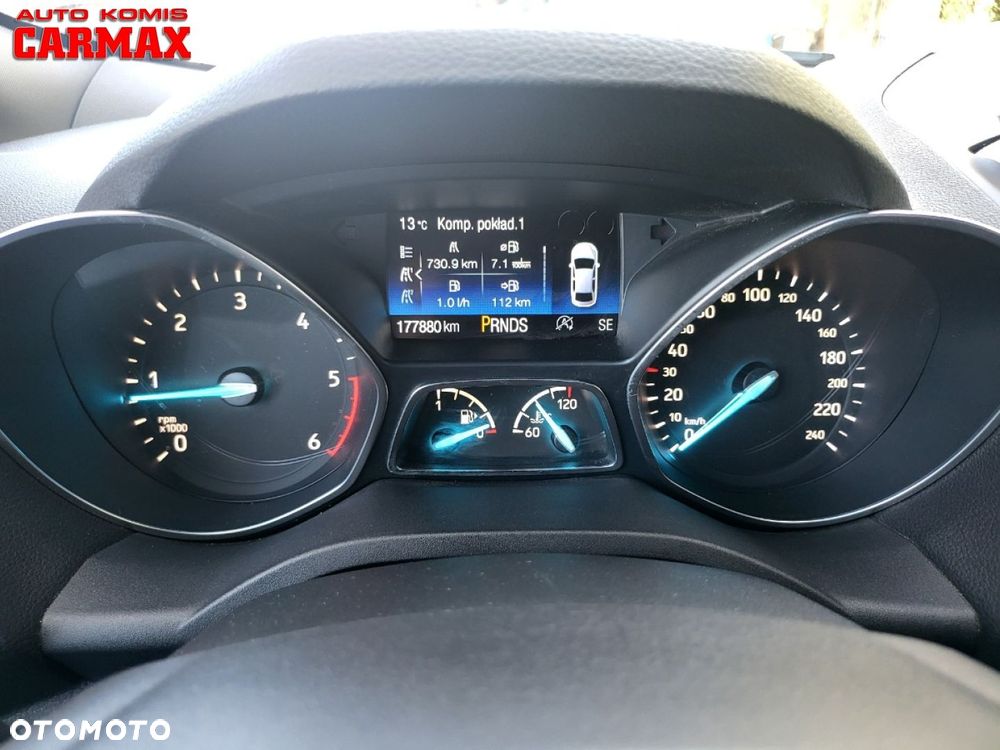 Ford Kuga 2.0 TDCi 2x4 ST-Line - 11