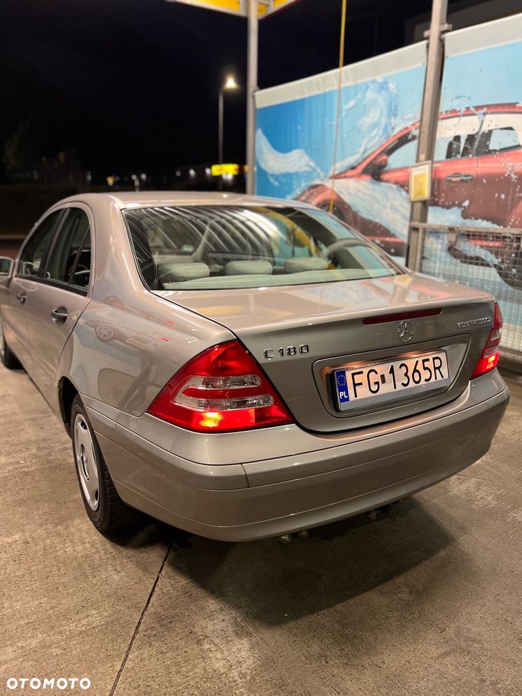 Mercedes-Benz Klasa C 180 Kompressor Classic - 2