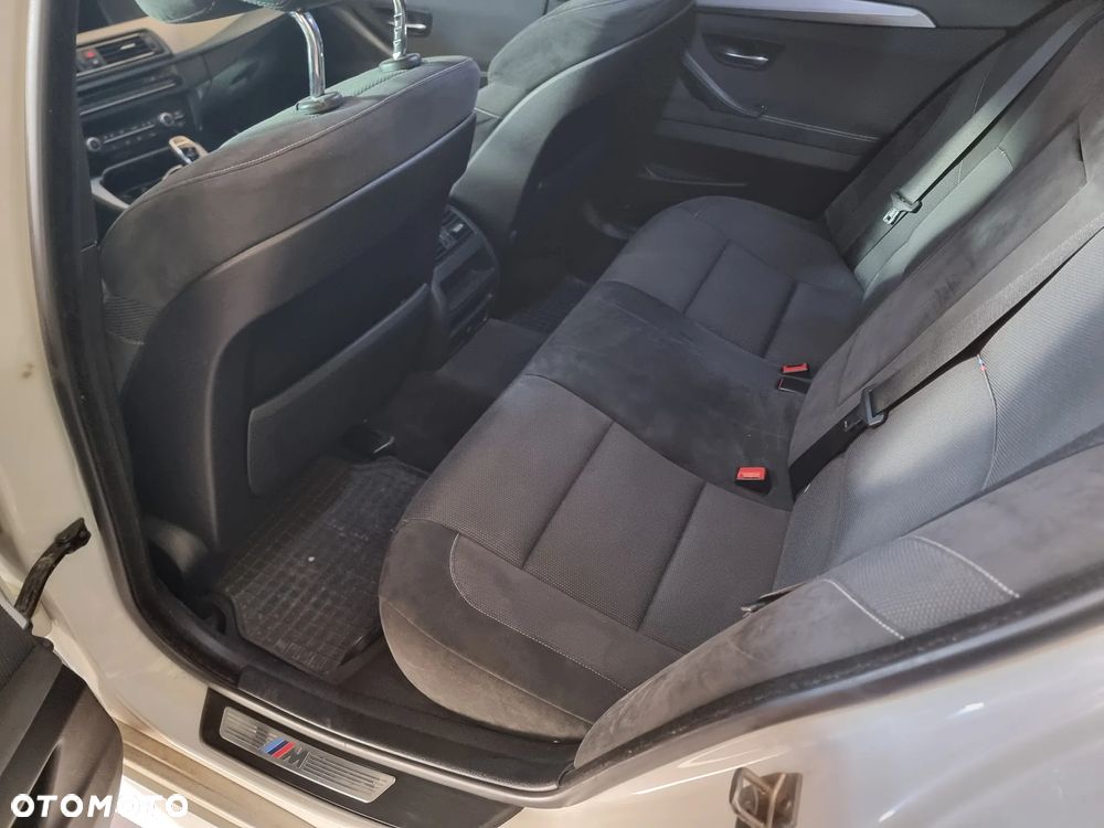 BMW Seria 5 520d - 13