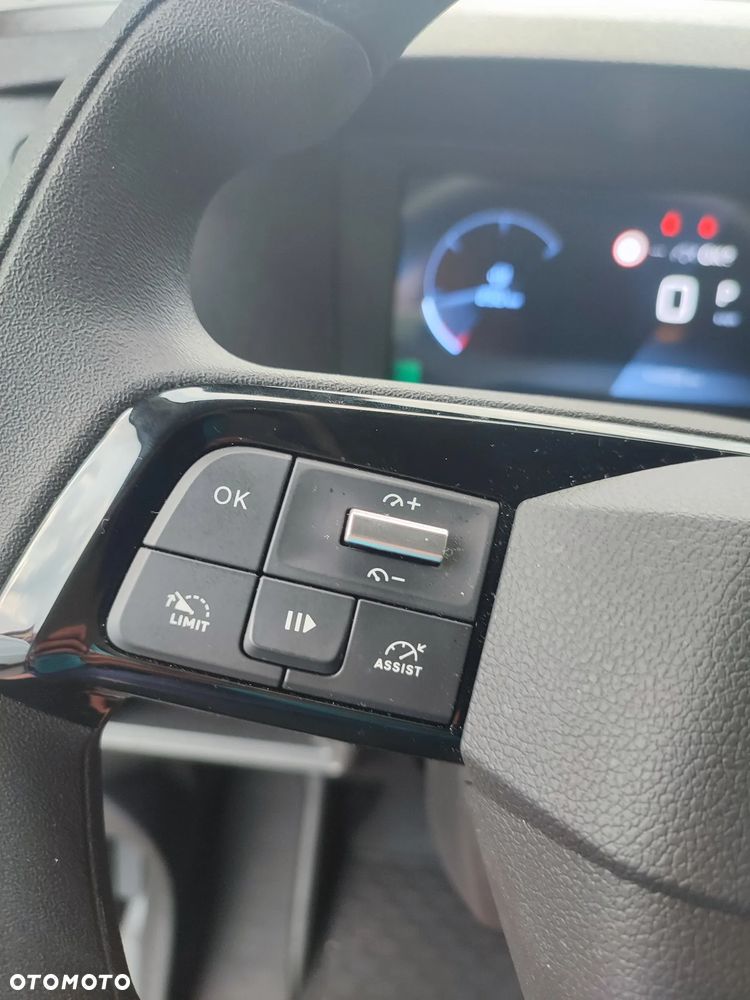 Peugeot Traveller 2.0 BlueHDi Long Business EAT8 - 20