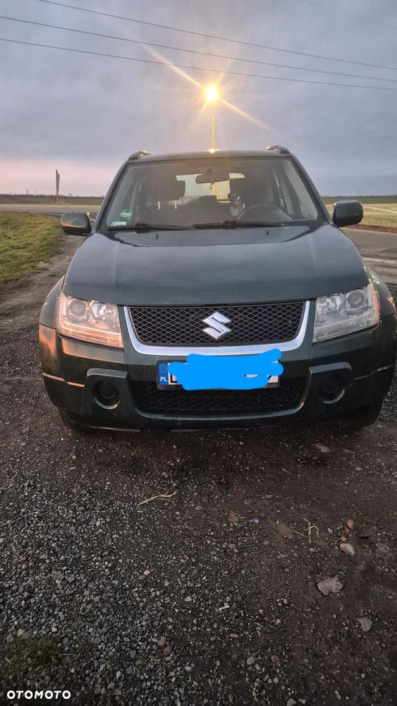 Suzuki Grand Vitara 2.0 Comfort + - 4