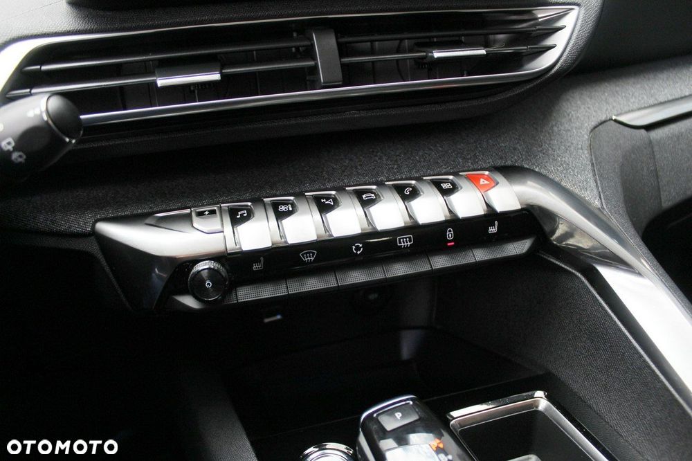 Peugeot 3008 1.6 PureTech Hybrid PHEV Allure Pack S&S EAT8 - 19