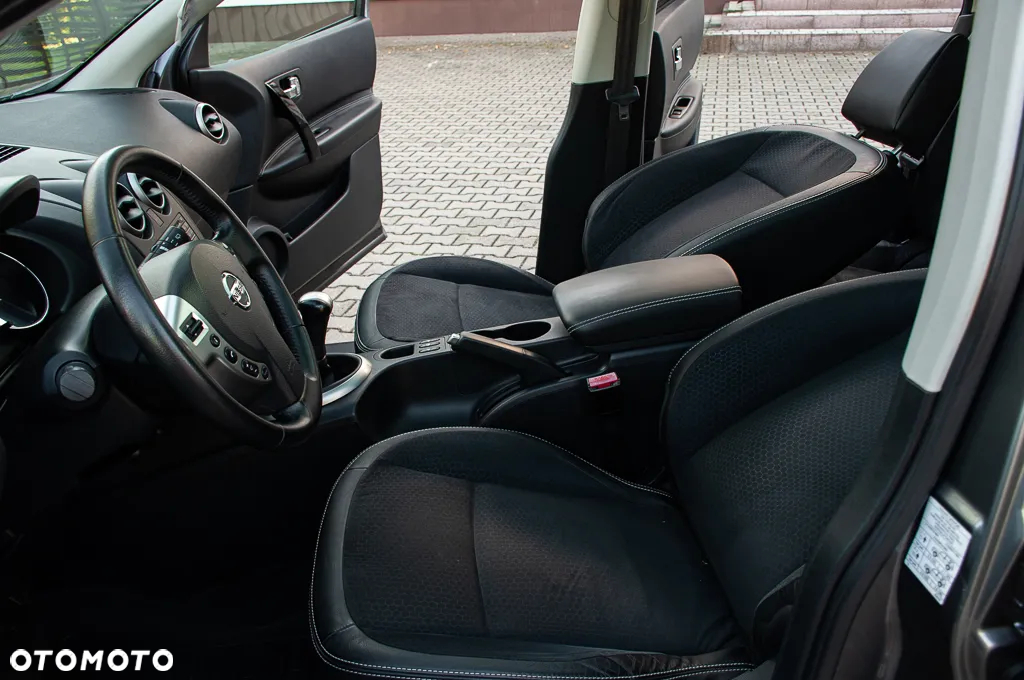Nissan Qashqai+2 - 29