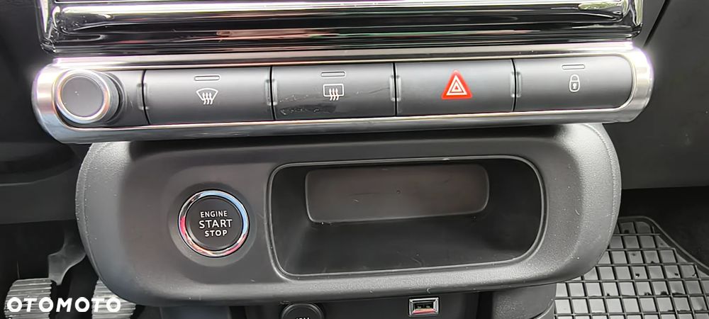 Citroën C3 1.2 PureTech Shine - 26