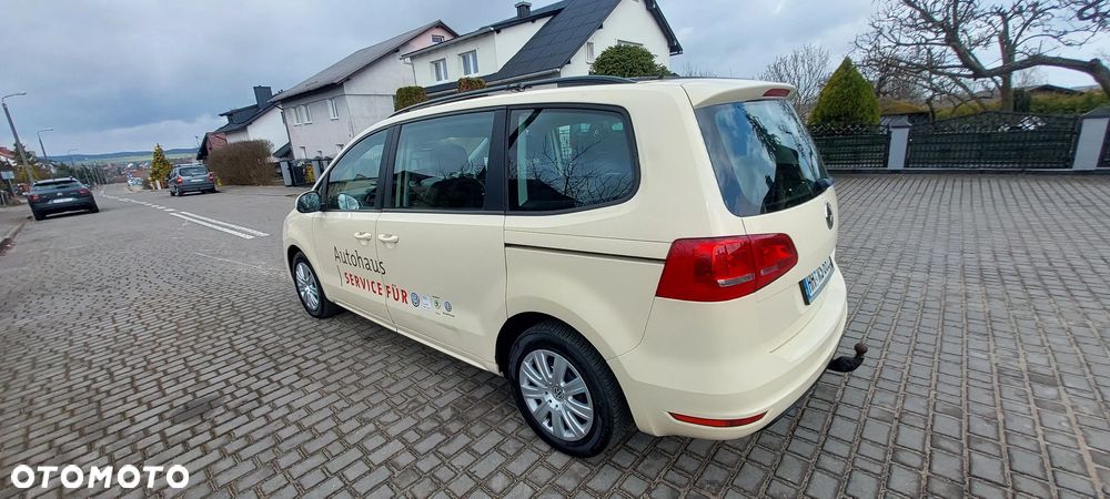 Volkswagen Sharan 2.0 TDI Comfortline DSG - 4