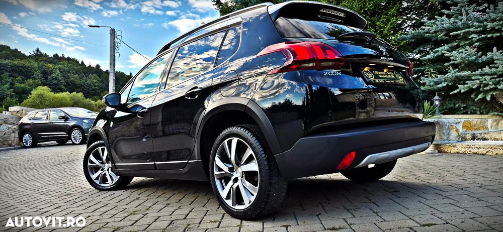 Peugeot 2008 PureTech 110 Stop&Start GT-Line Edition - 11